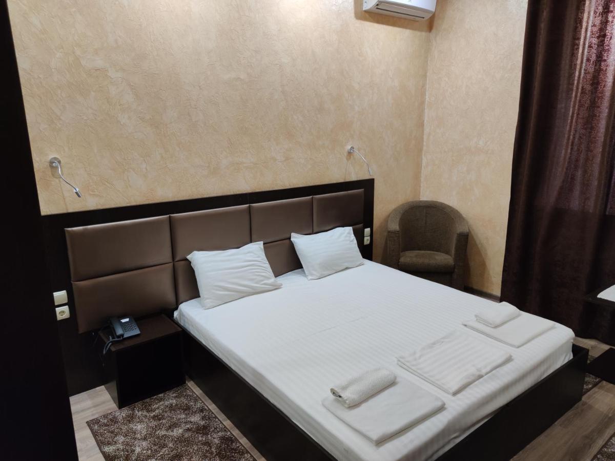 哈尔科夫 Mishel Plus酒店 外观 照片